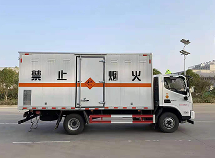 东宁爆破器材运输车